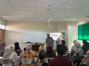 Kuliah Tamu di Universitas Negeri Semarang Mengulas Budaya Lokal Mapalus dalam Masyarakat Minahasa